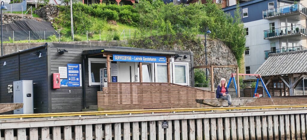 Leirvik Guest Harbour service building