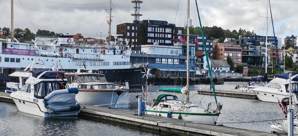 Fairwinds in Leirvik